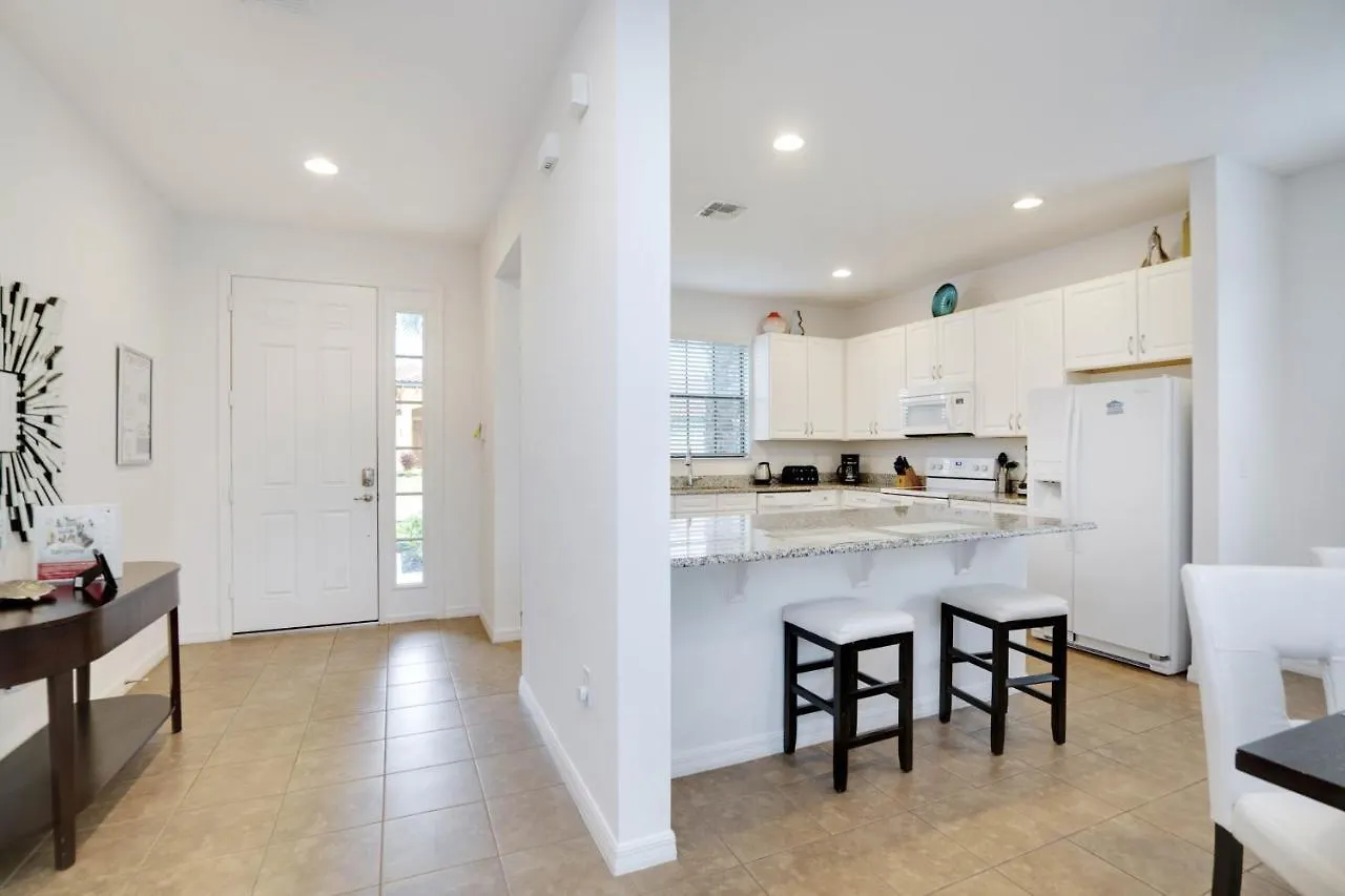 2609Rosemont Villa Davenport United States
