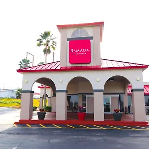Отель Ramada By Wyndham Orlando South, Давенпорт